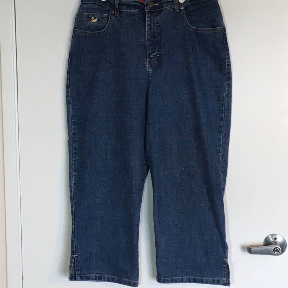 Gloria Vanderbilt Jean Capri, 12P